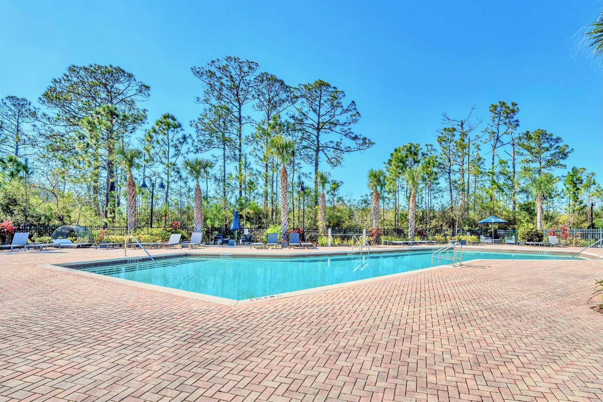 Casa de férias Luxury 3br Near - Pool And Hot Tub! *